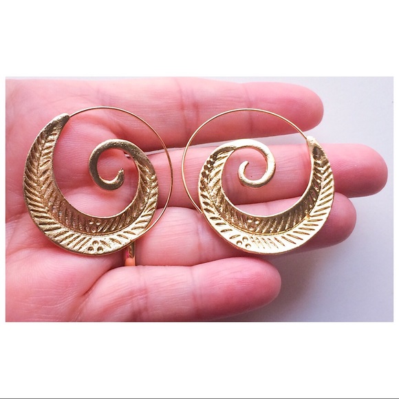 Hoop BOHO Earrings Round Swirl Coil GoldTone Metal - Picture 2 of 3